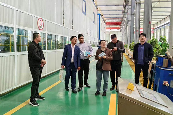 接待外洋客户-市场开拓-山东聚升纸业有限公司
